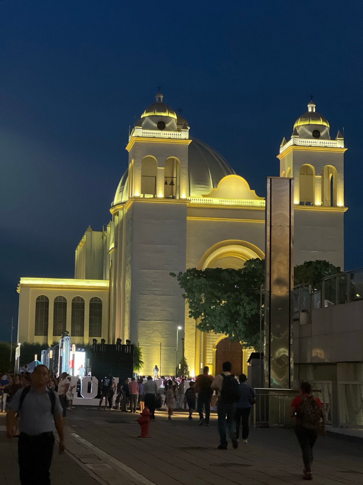 Full moon and cathedral illuminate late night in San Salvador