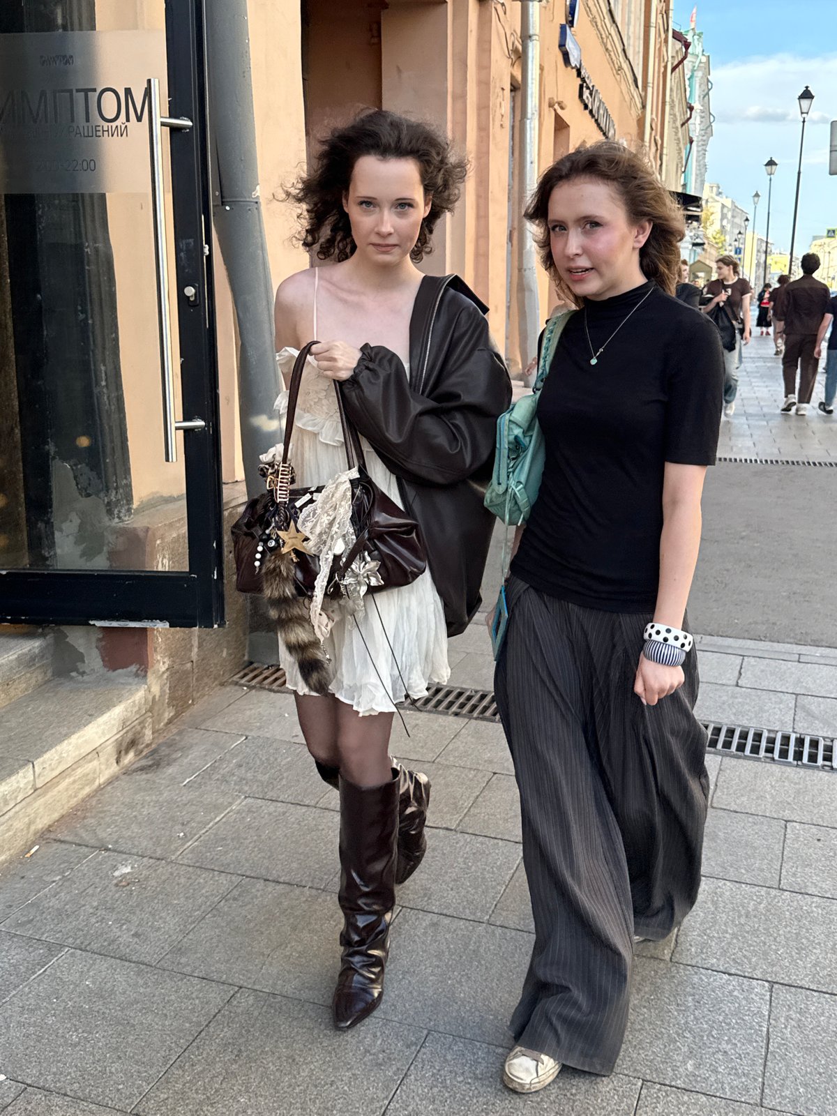 Afternoon stroll through central Moscow's streets and landmarks