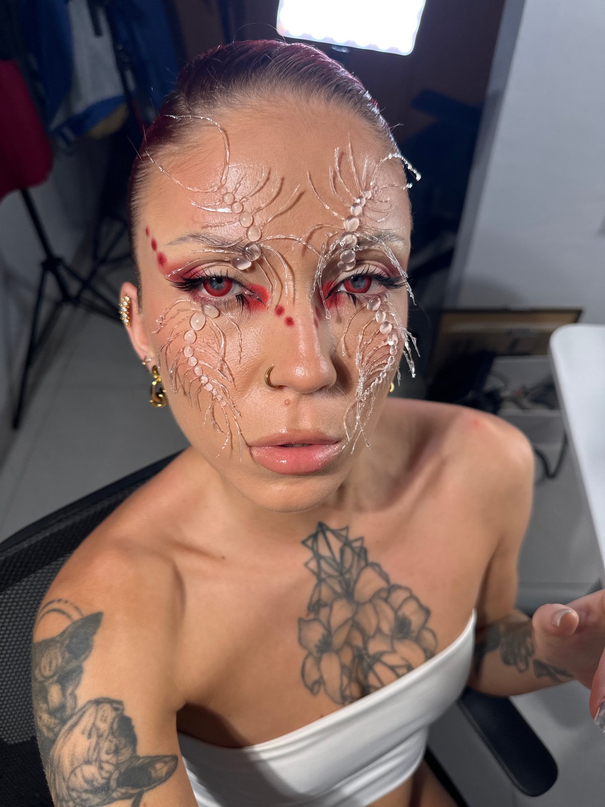 Tattooed person with red makeup spotted in North Kuta