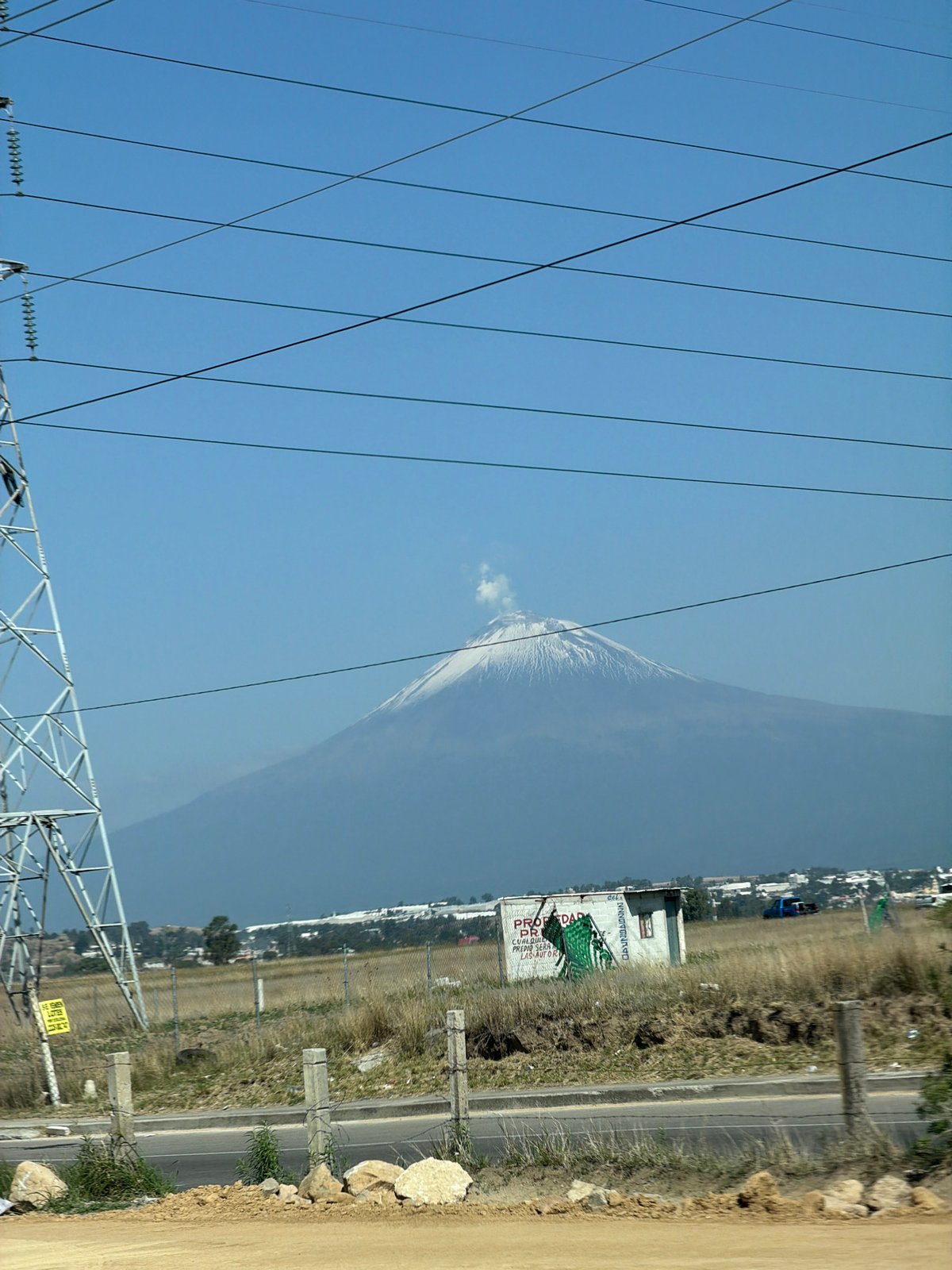 Popocatépetl volcano viewed from San Andrés Cholula under clear skies