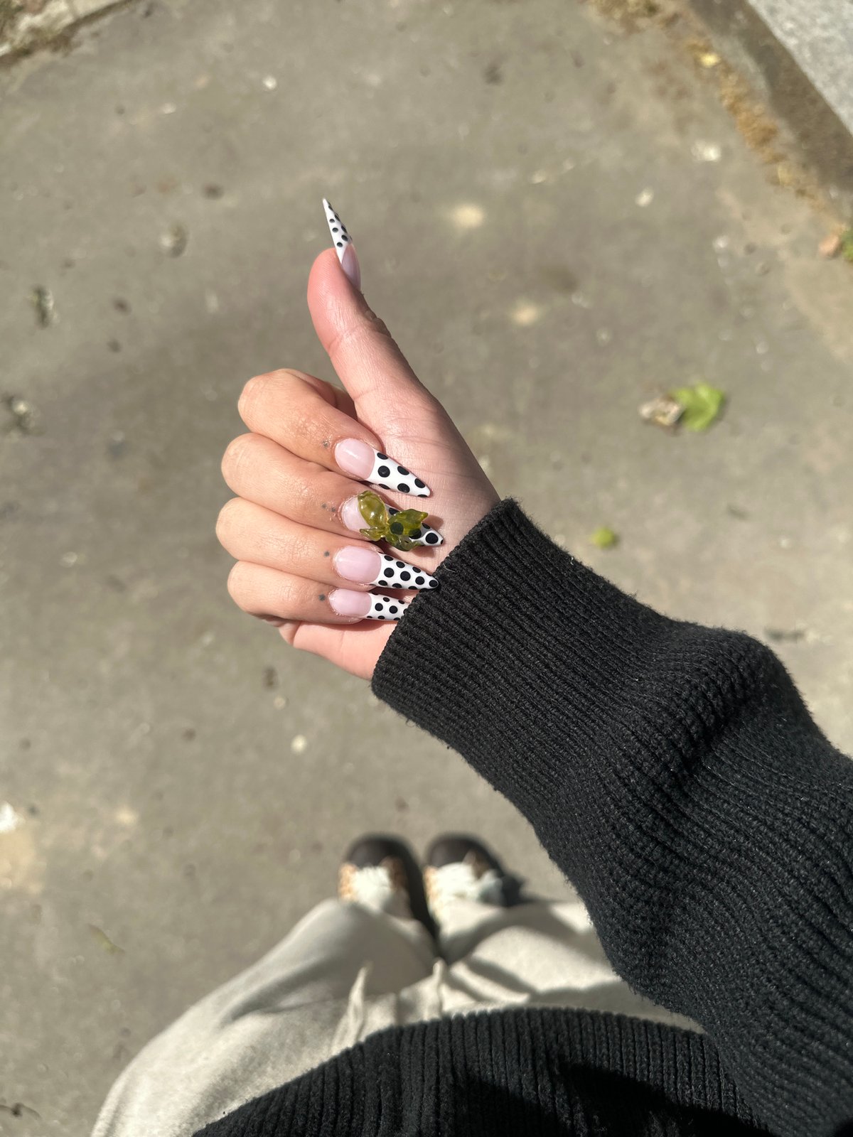 Paris street fashion details captured by independent witnesses