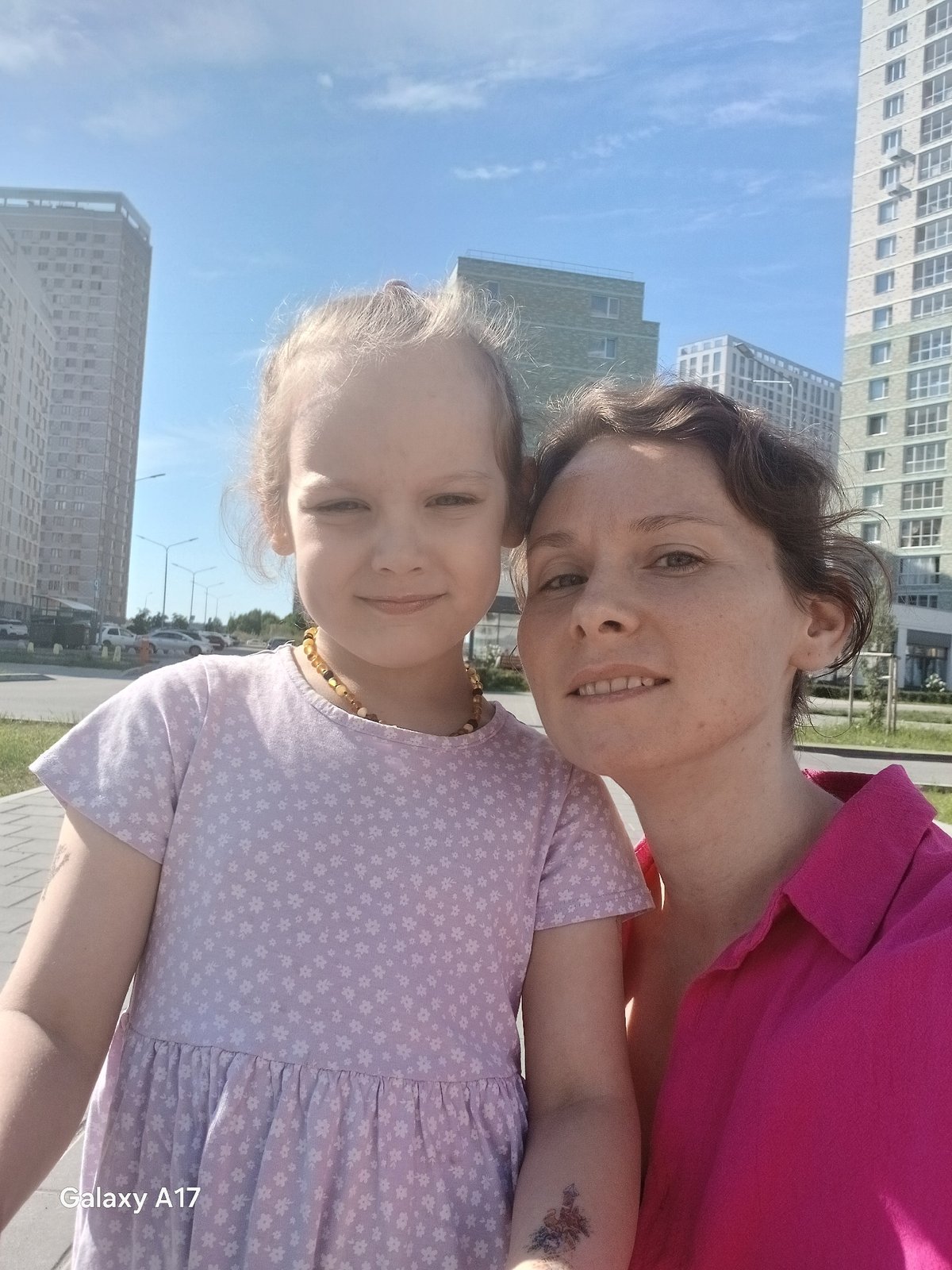 Woman documents morning routine in Yekaterinburg residential area