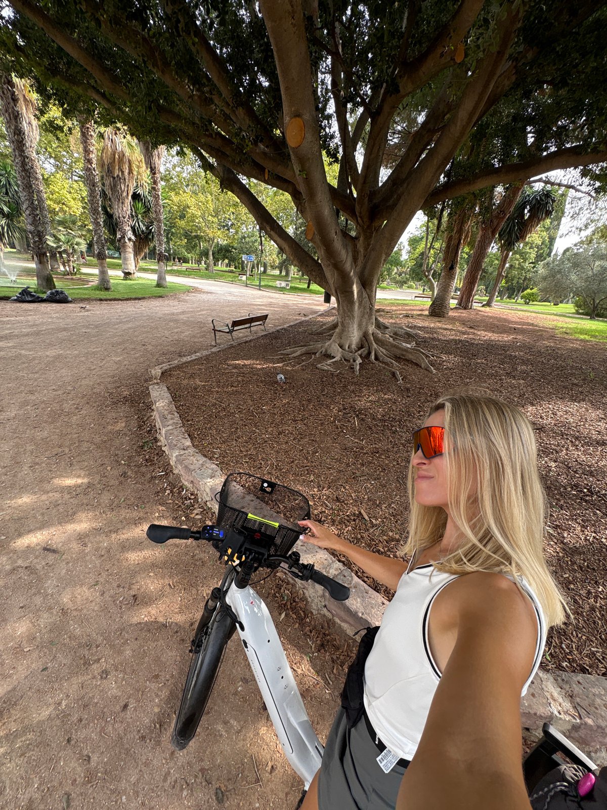Selfies and park life in Valencia's Turia Gardens