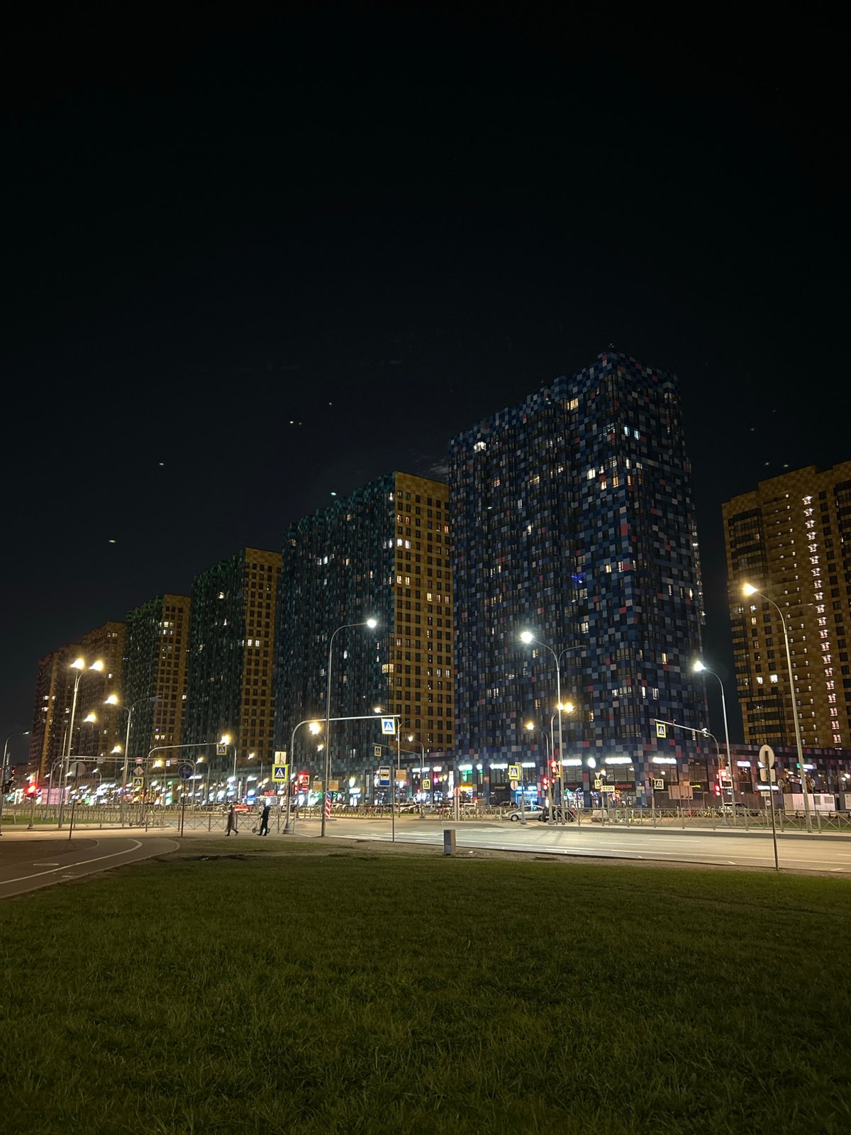 Nighttime scenes documented in Saint Petersburg residential district