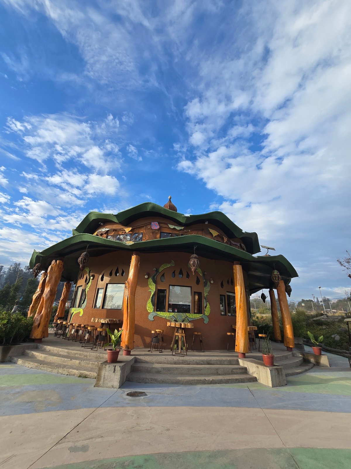 Witnesses capture whimsical architecture and floral displays in Puente Alto