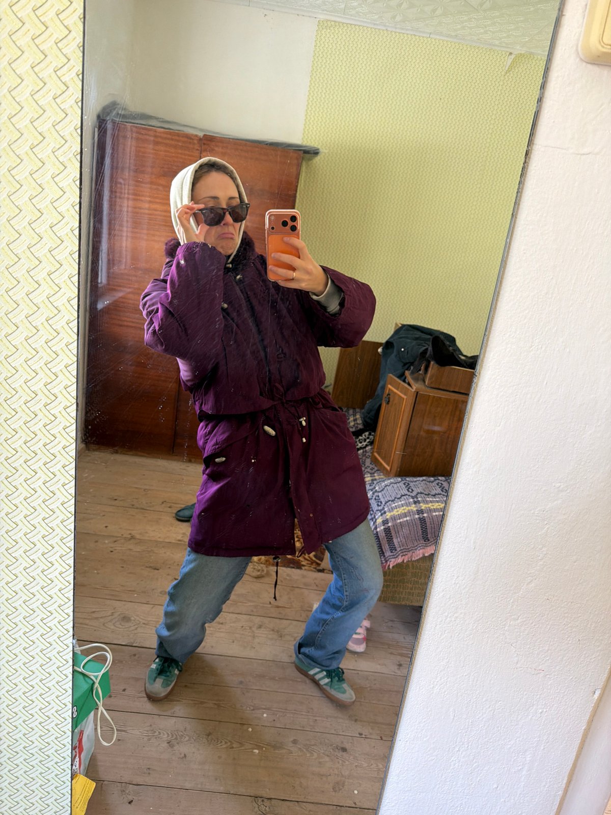 Morning moments captured in Kamyshin: selfies, badminton, nature