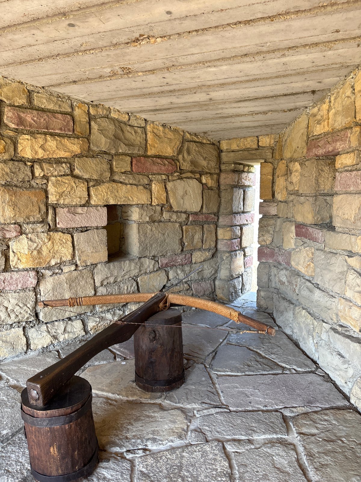 Stone passageway with mixed construction observed in Veliko Tarnovo