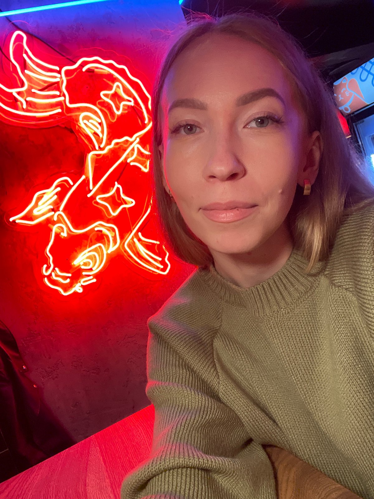 Woman documents shopping trip through Perm with multiple selfies