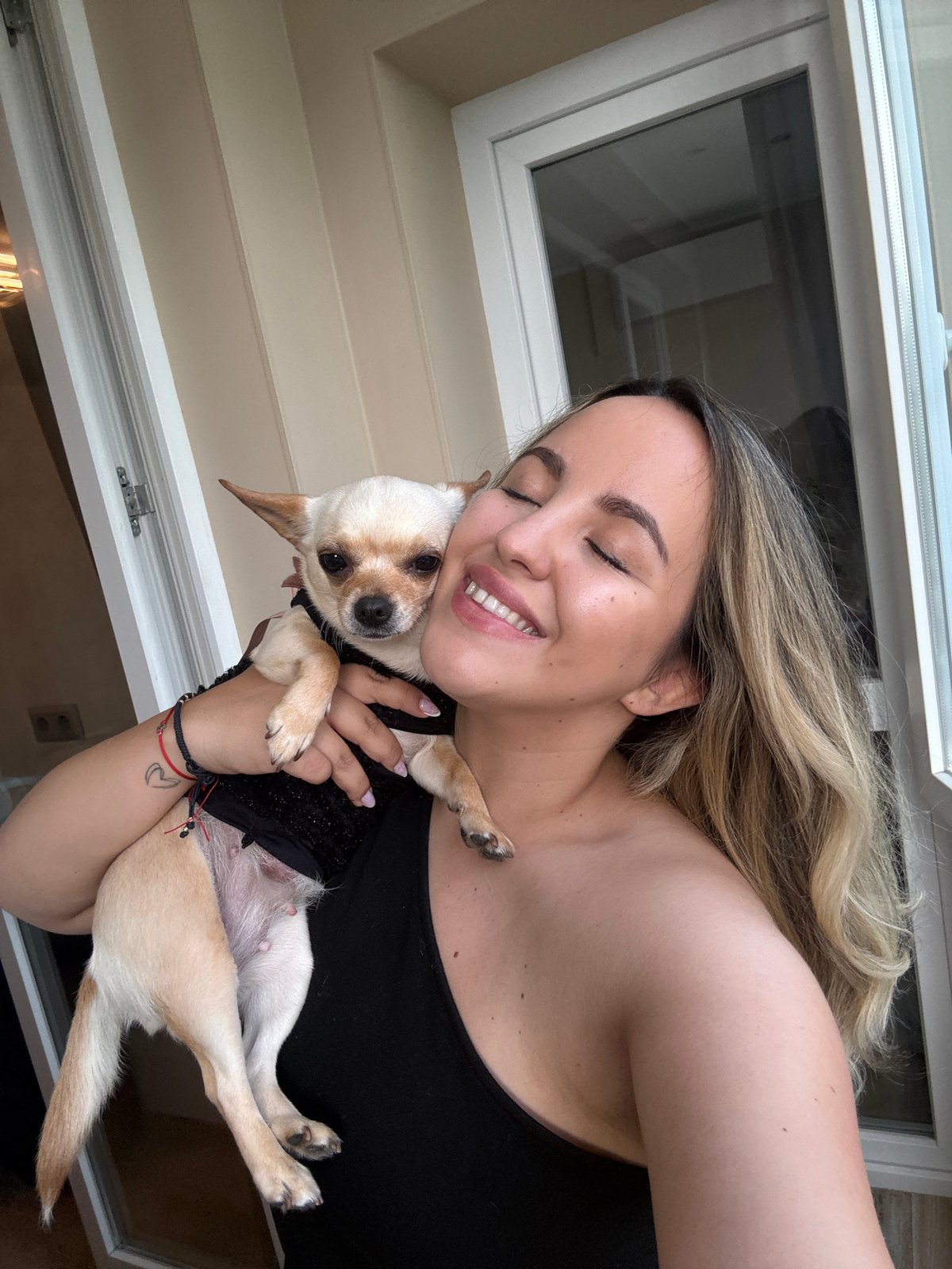 Sofia resident documents quiet afternoon with pets and home views