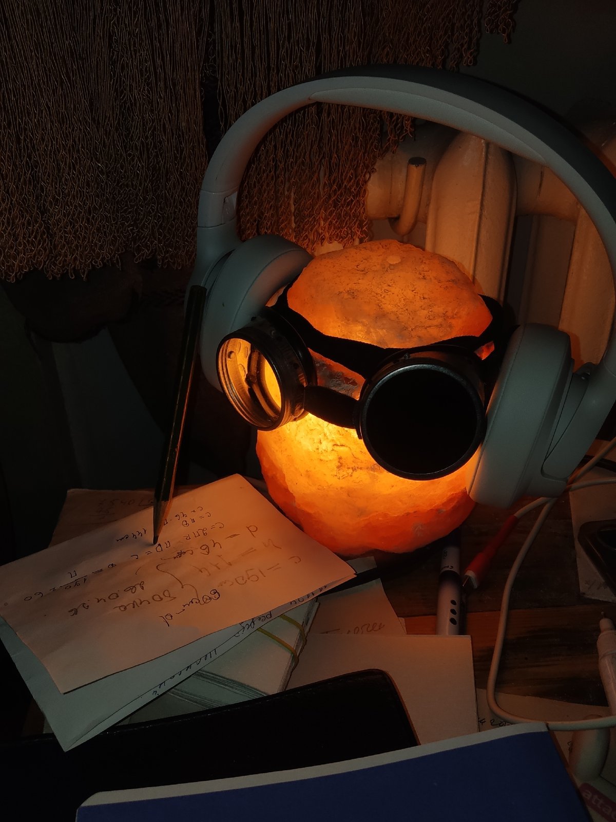 Desk items and old axe documented in evening session