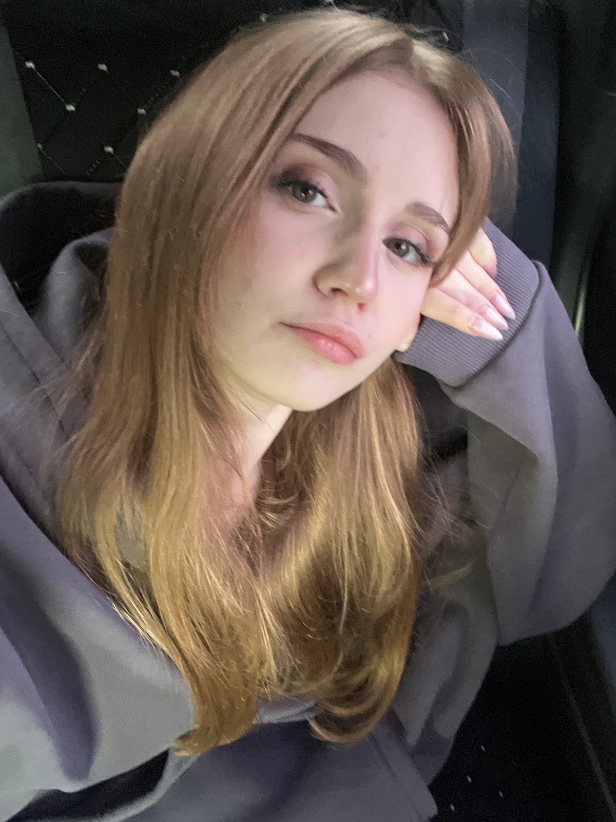 Backseat selfie session on a rainy day in Sterlitamak