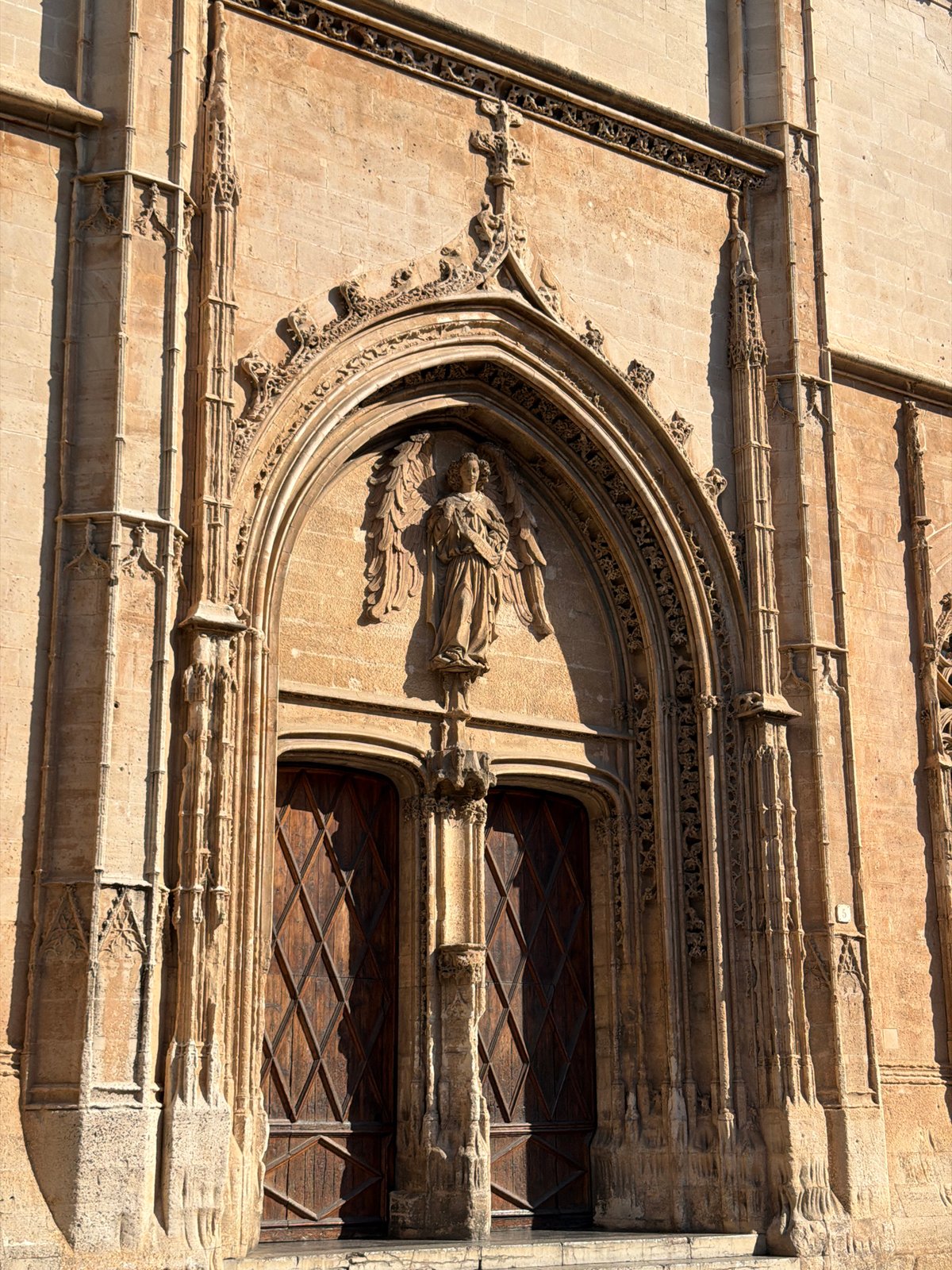 Gothic architecture details and street scenes in central Palma
