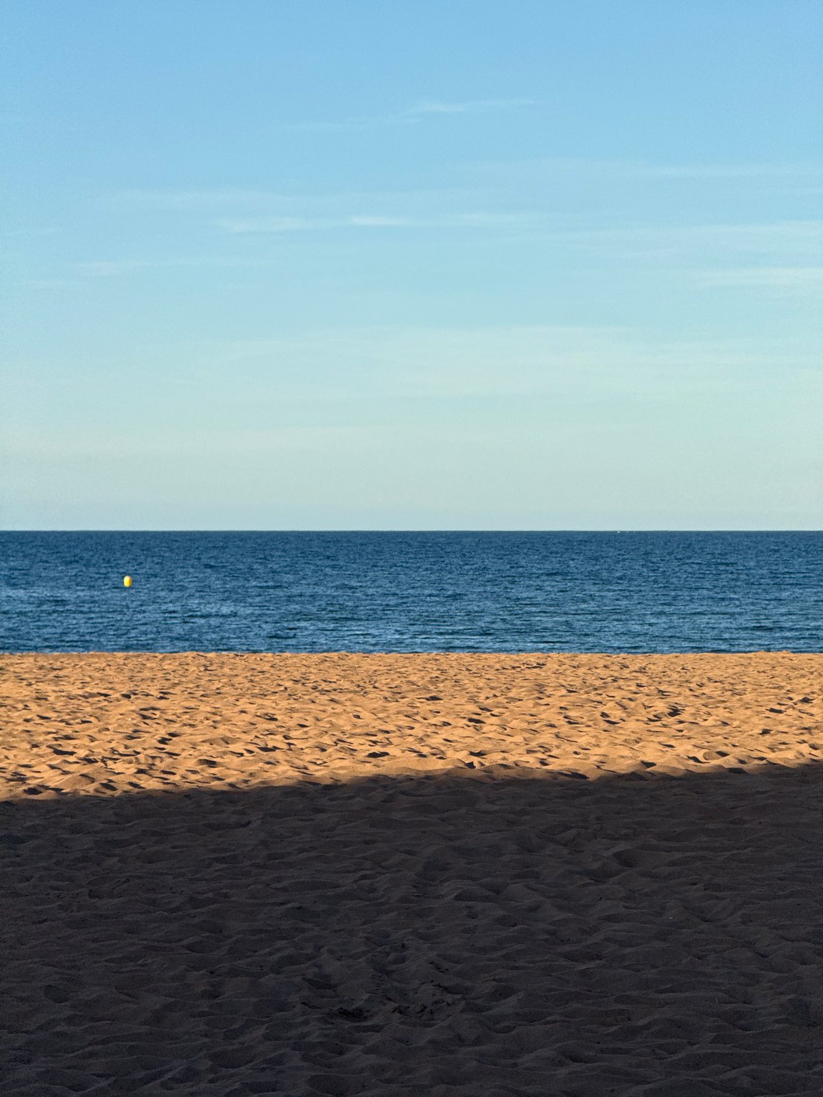 Evening coastal observations recorded along Gijón shoreline