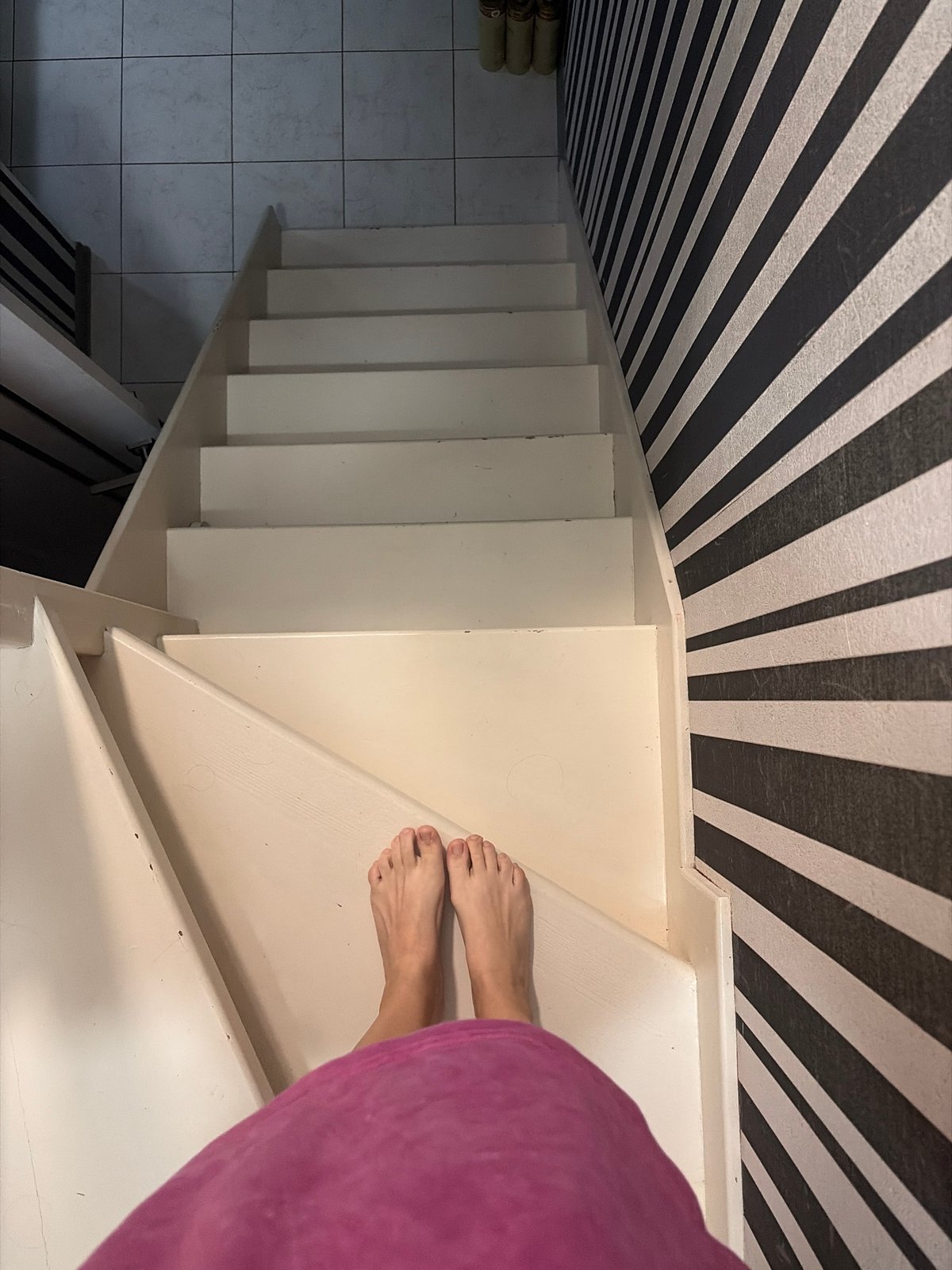Woman documents casual evening at home in Sochi, Russia