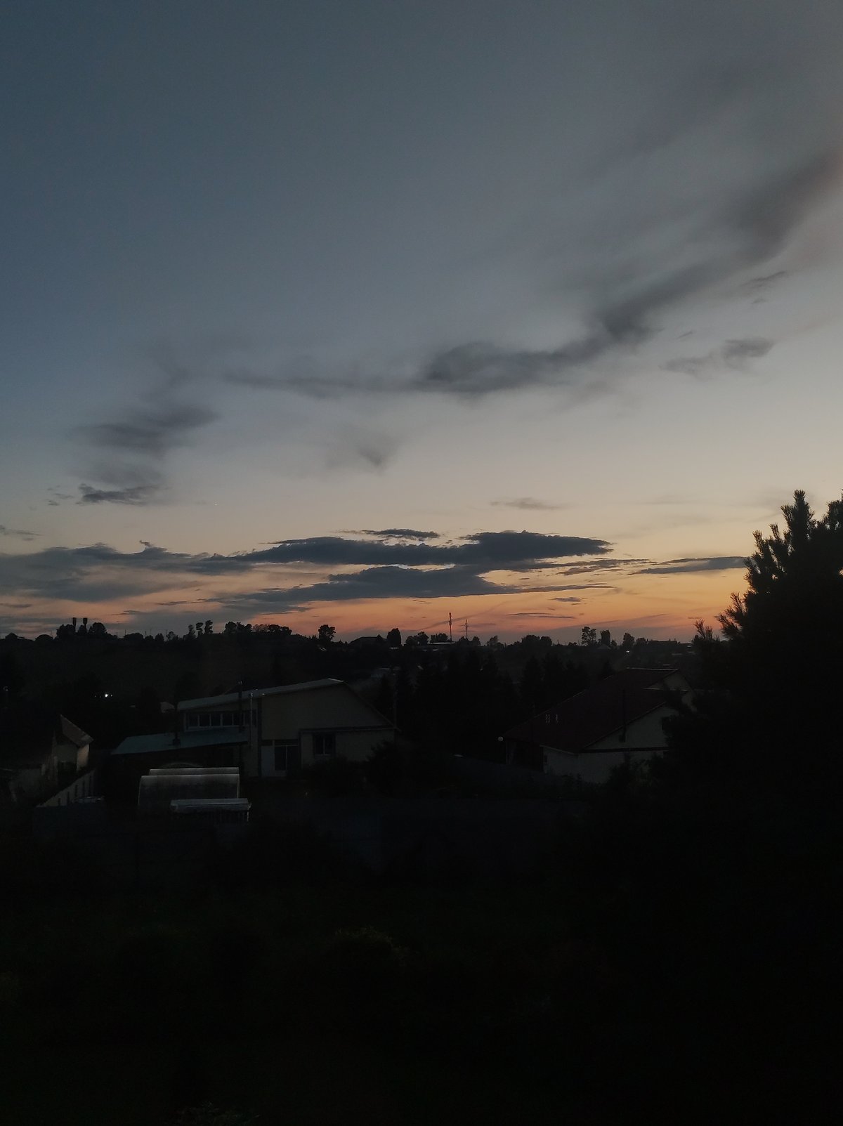 Dusk skies and a portrait from Fokino, Russia