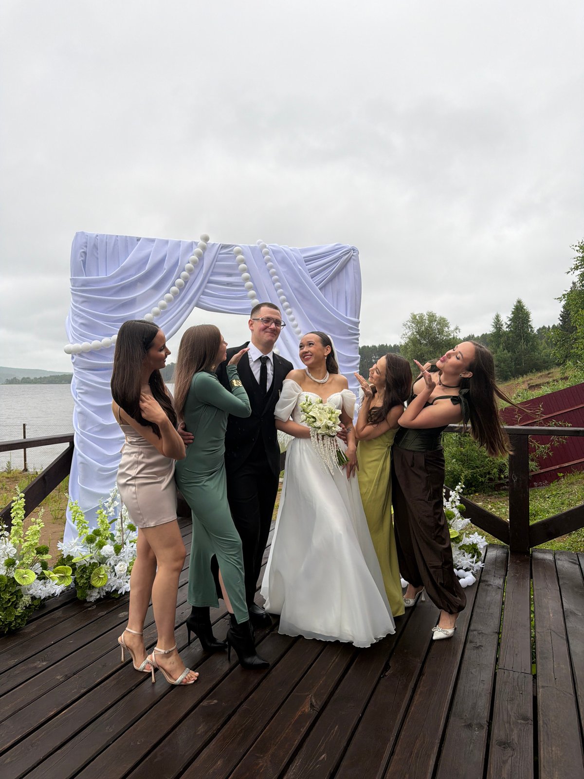 Outdoor riverside wedding ceremony in Chaikovsky, Russia