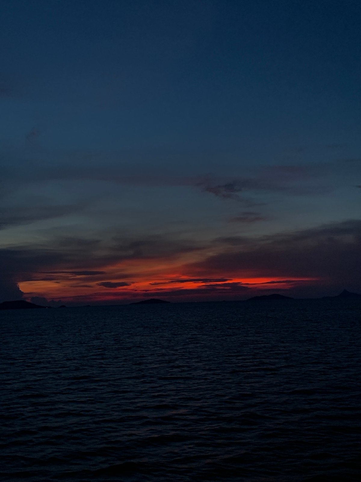 Sunset observed over waters in Thong Nian, Thailand