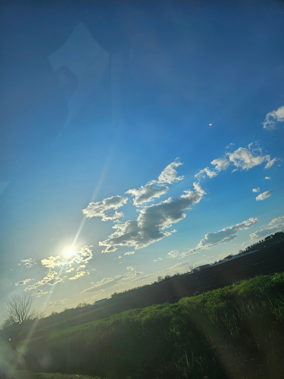 Clear blue skies with scattered clouds observed in Yambol