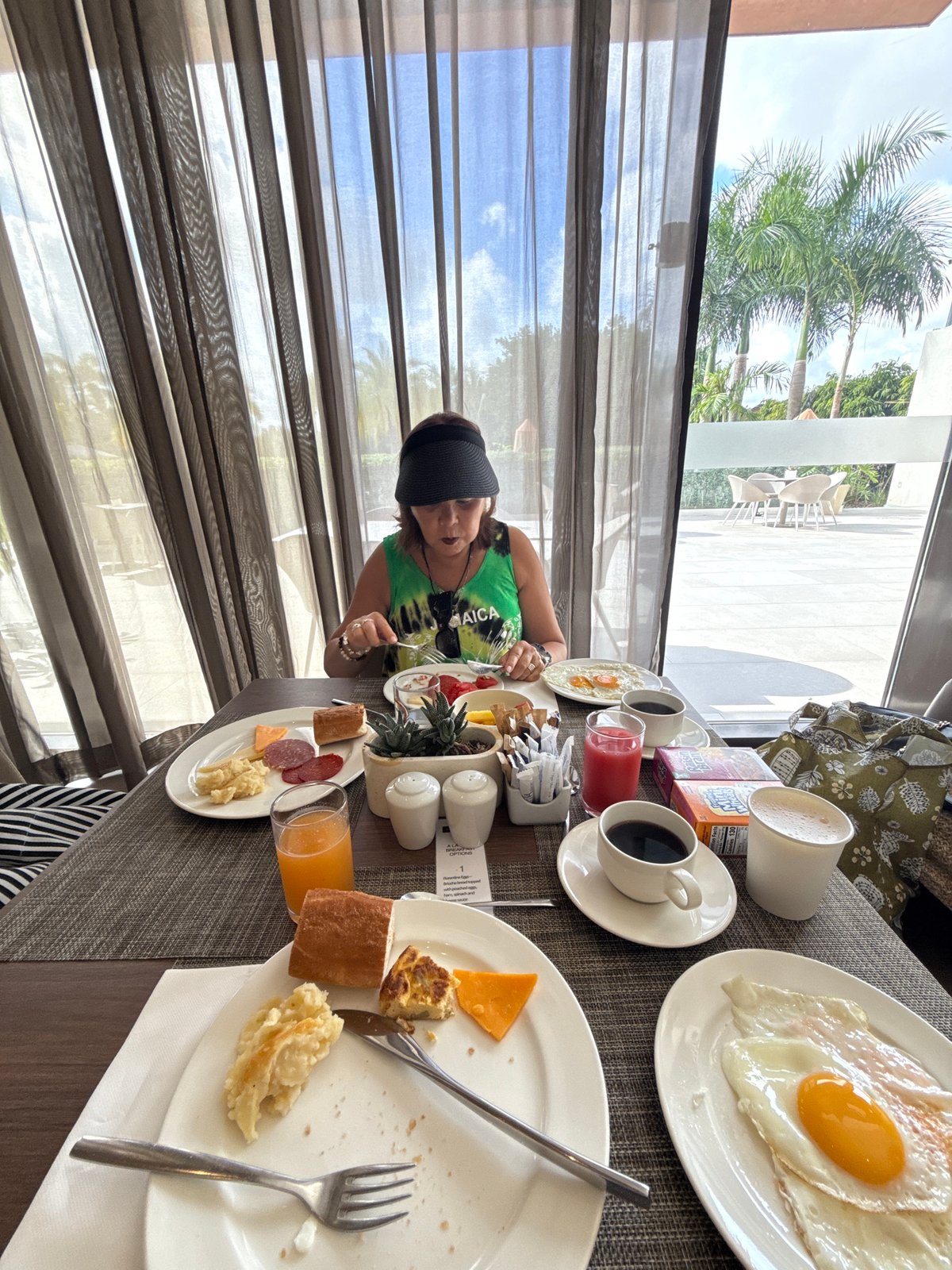 Resort breakfast scene documented in Higüey, Dominican Republic
