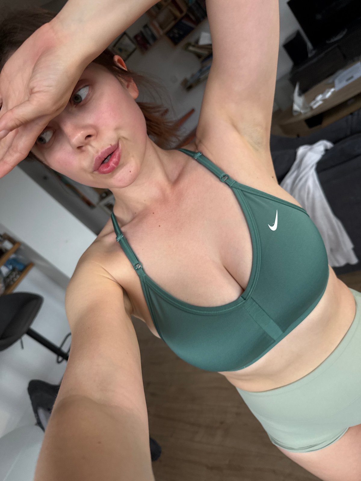 Woman photographed in unusual inverted selfie in Budapest