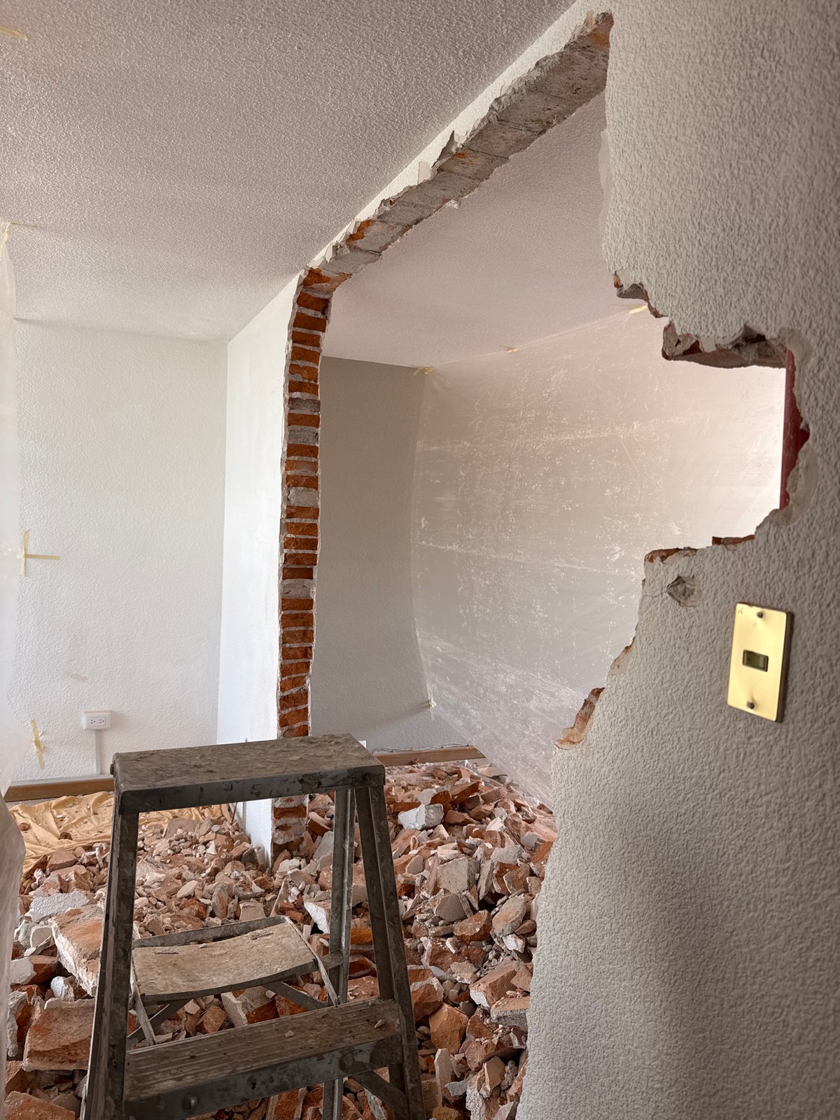 Building renovation underway in Puebla, Mexico