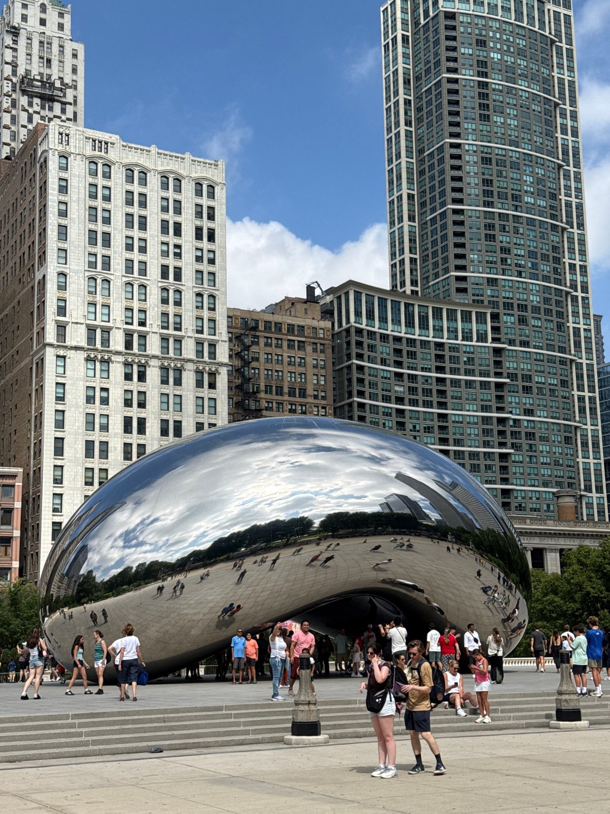 Millennium Park on a summer afternoon: Bean, fountain, crowds
