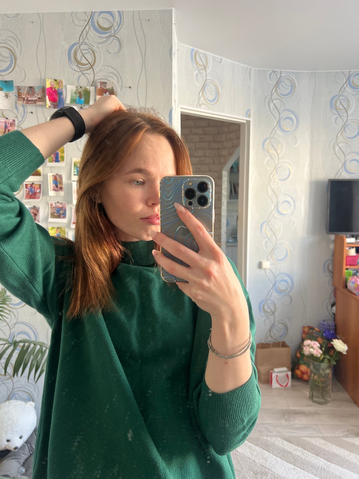 Woman's morning routine with cat captured in Chaikovsky apartment
