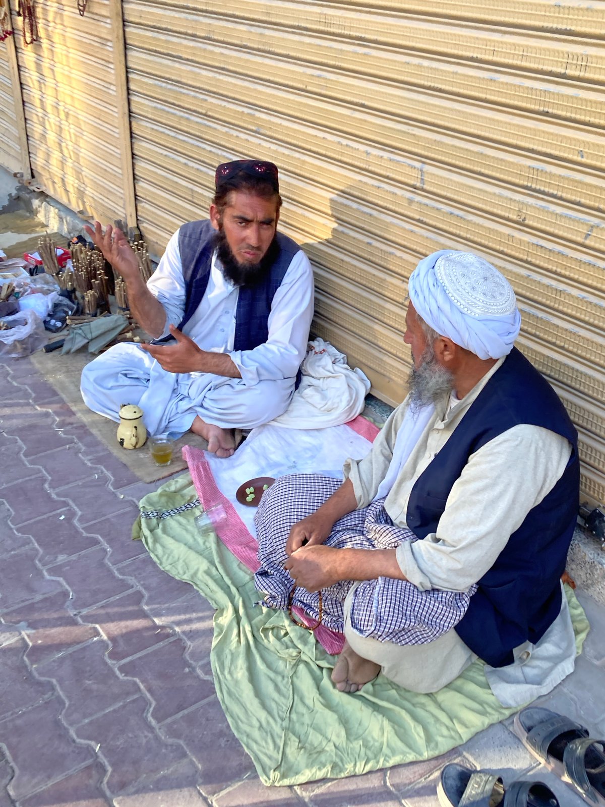 Outdoor gatherings observed in Quetta during afternoon hours