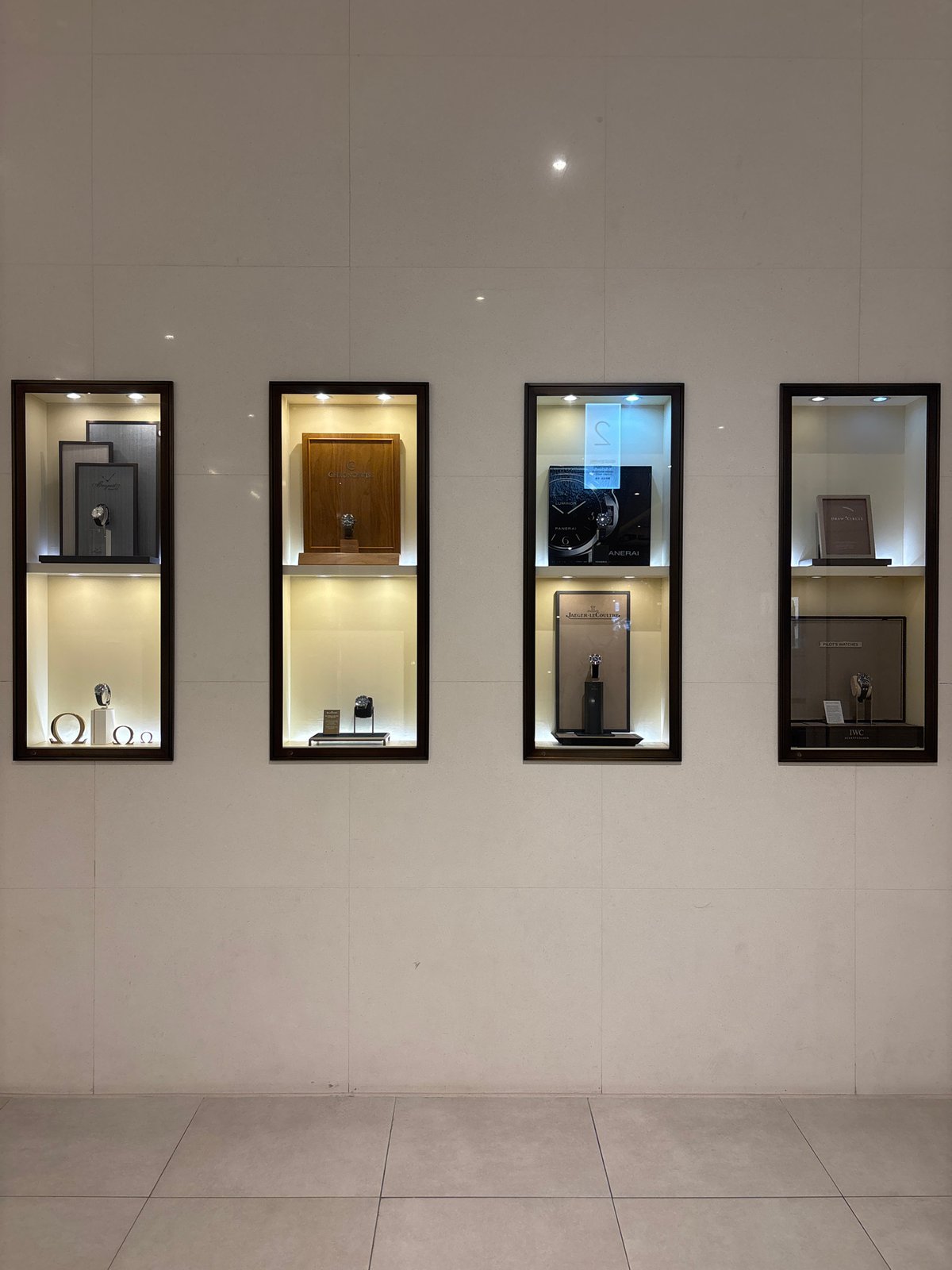 Shopping, street life, and public art at Busan's Shinsegae Centum City