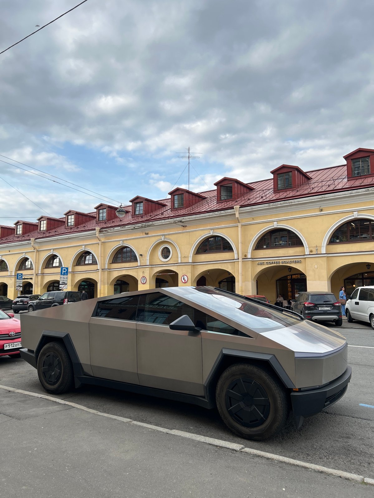 Tesla Cybertruck spotted among parked vehicles in historic Saint Petersburg