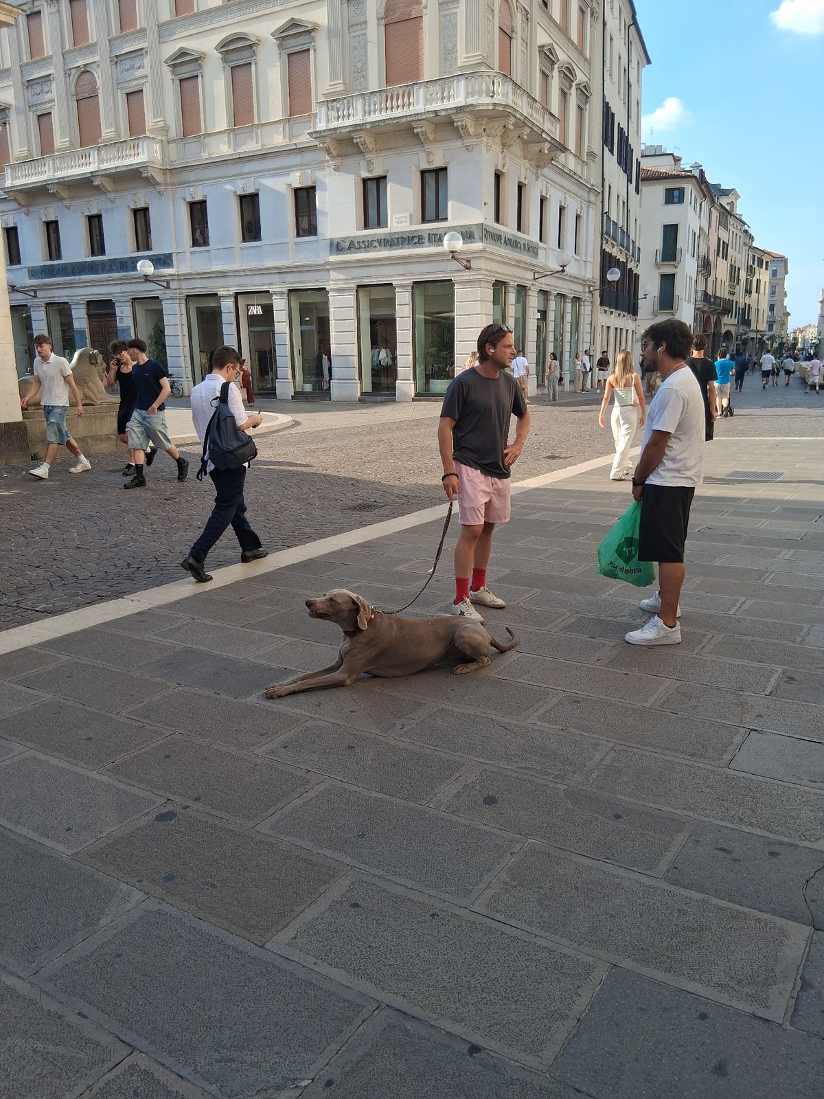 A sunny afternoon wander through Padua's historic center