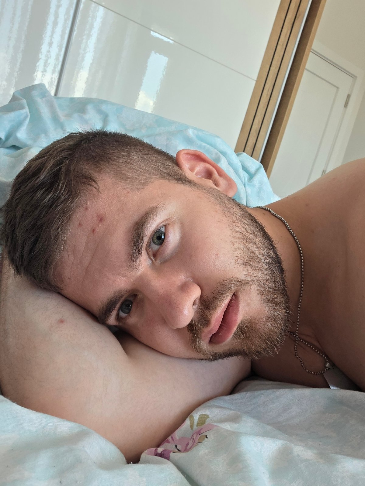 Man's morning routine documented through selfies in Bulgarian home