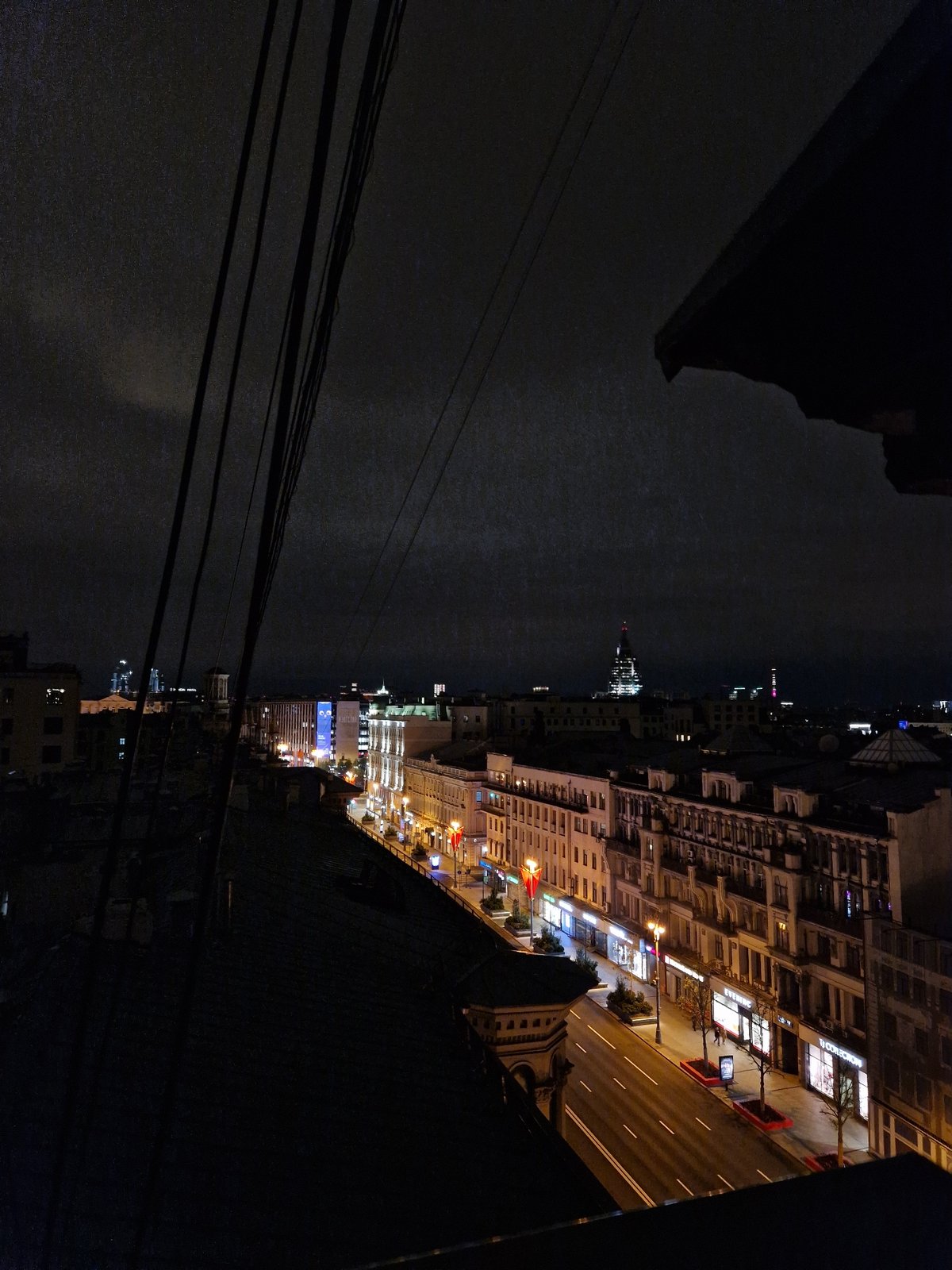 Evening scenes documented across Moscow with celebrations and daily life