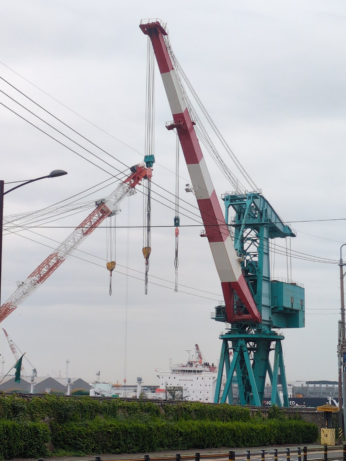 Morning scenes documented across industrial Ulsan, South Korea