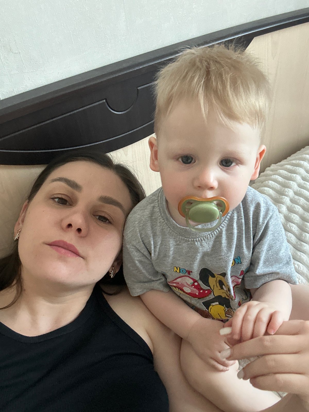 Family life and home renovation documented in Chaikovsky, Russia