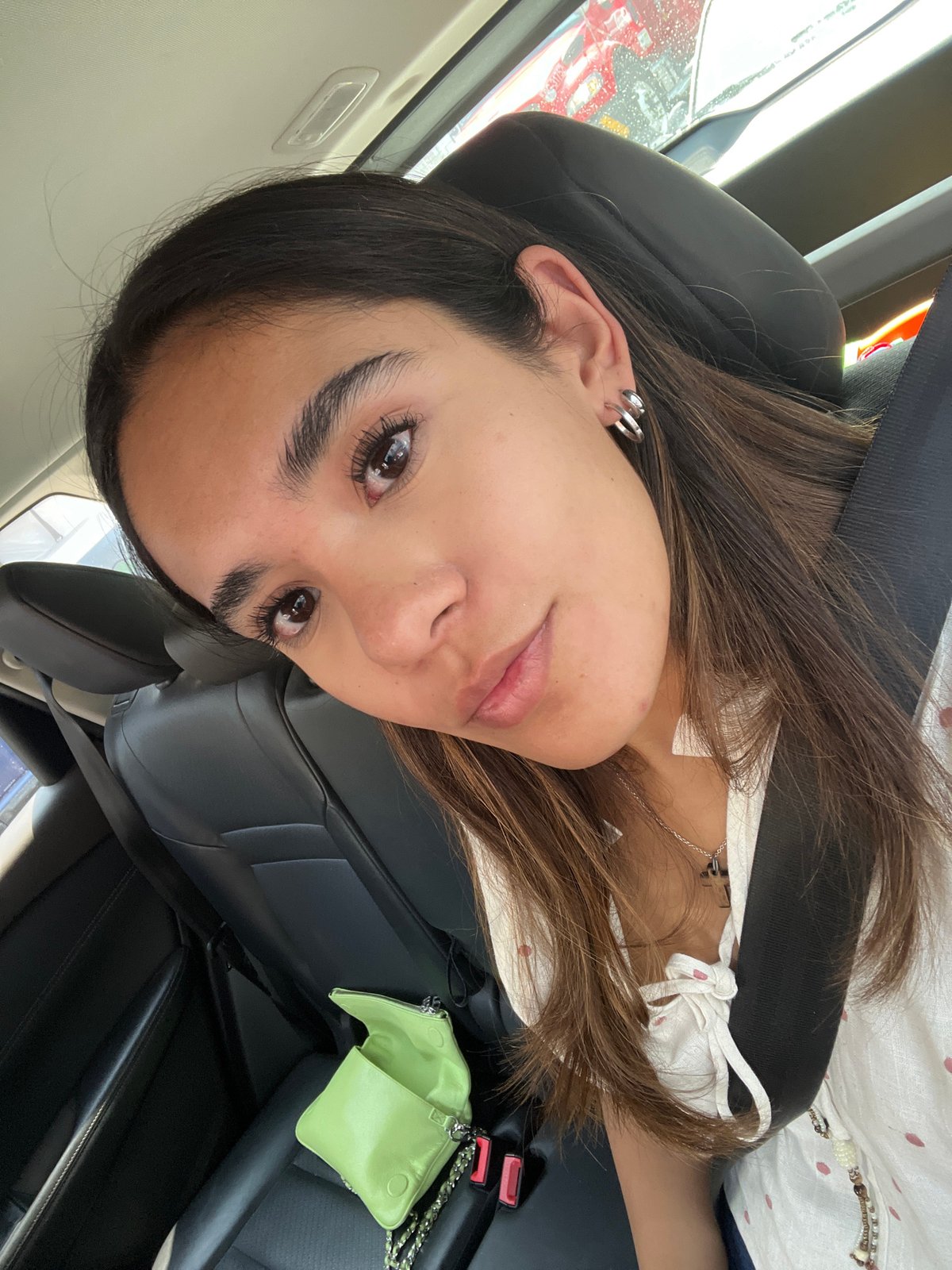 Woman observed sitting alone in car in Mexico City