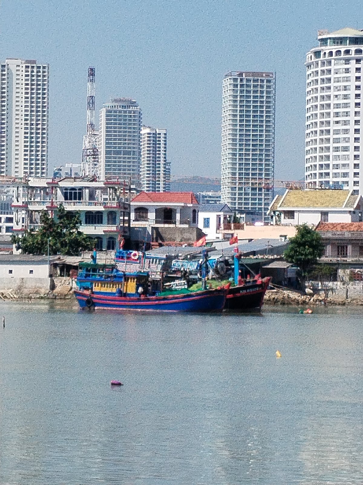 Daily life documented in Vietnam coastal district over 10 minutes