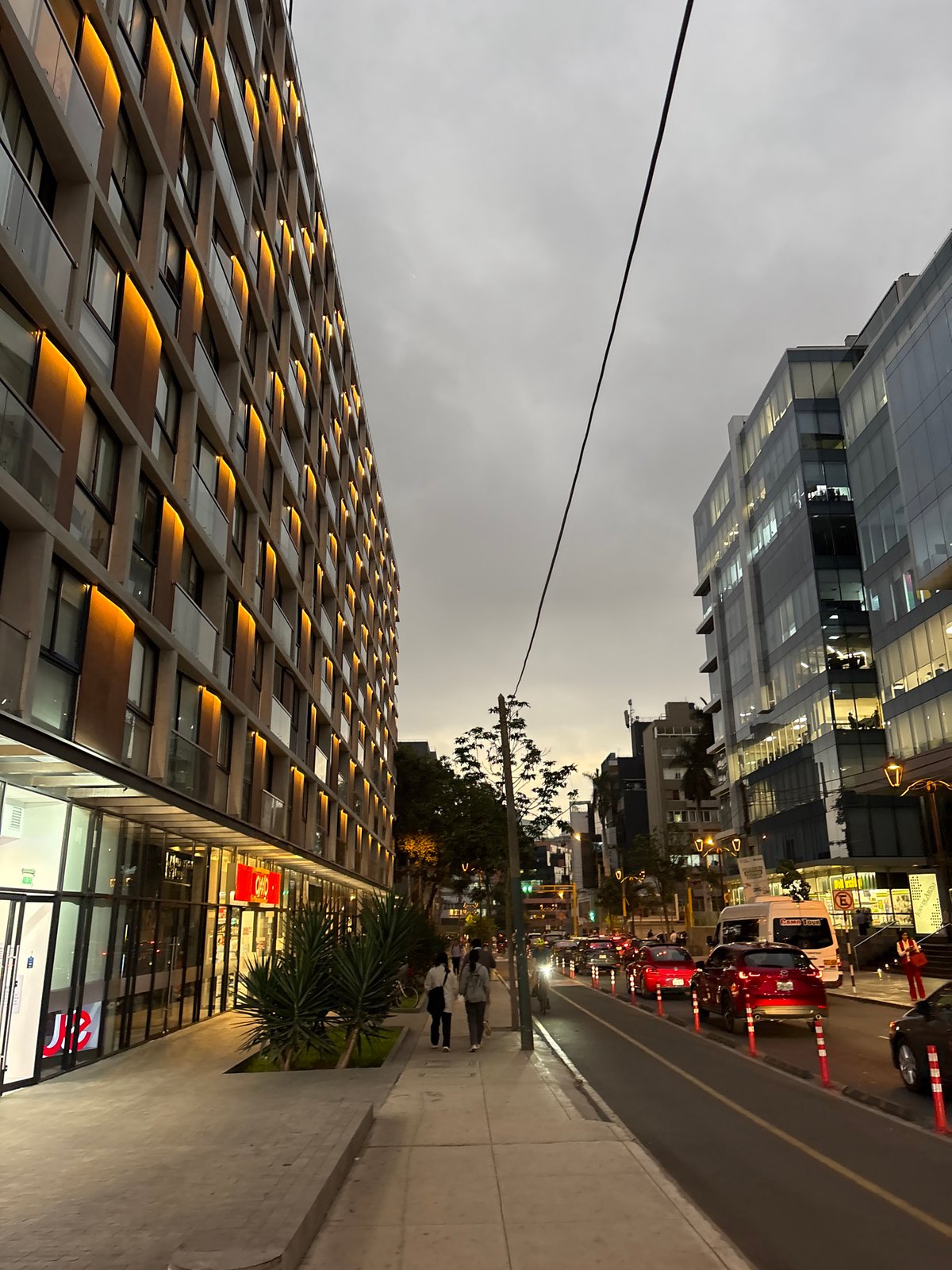 Evening scenes documented across San Isidro district, Lima