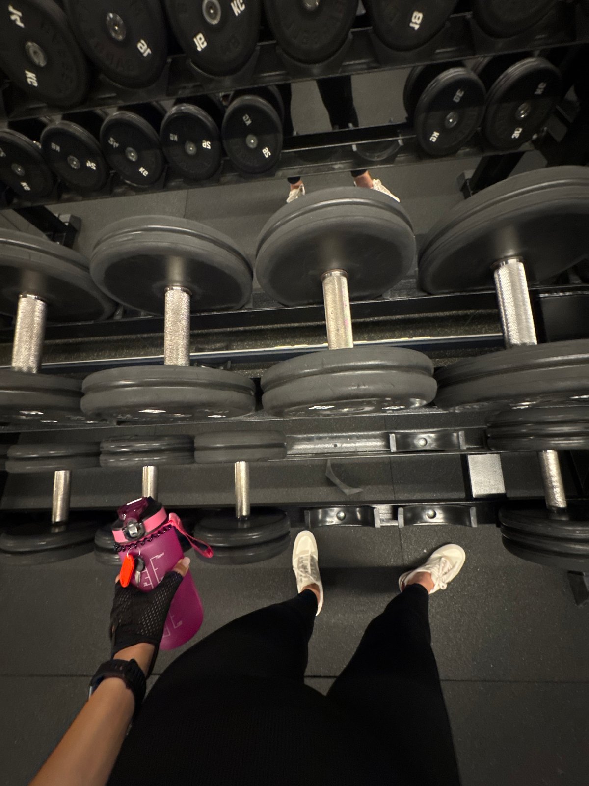 Gym workout session documented across multiple angles in Sochi