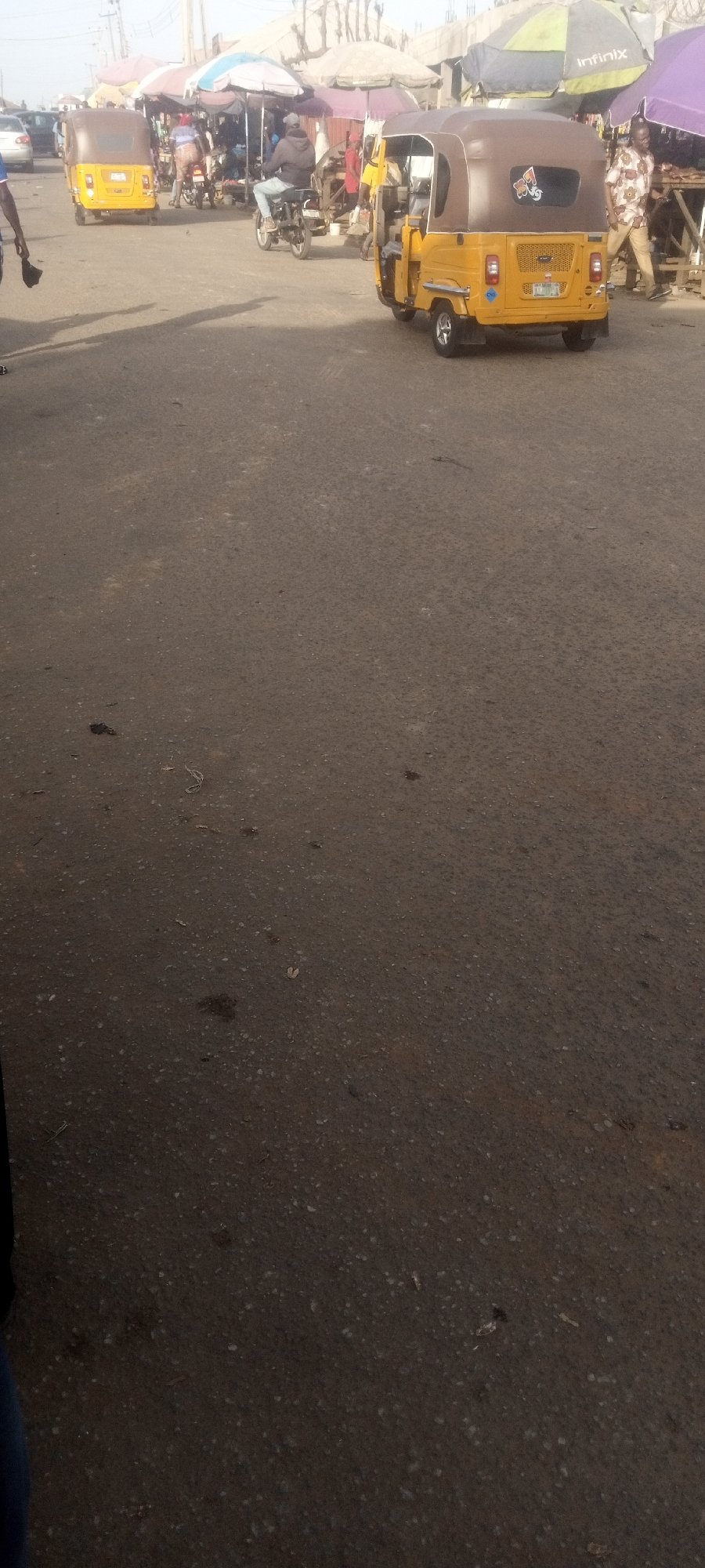 Street life documented in Narayi, Nigeria commercial district
