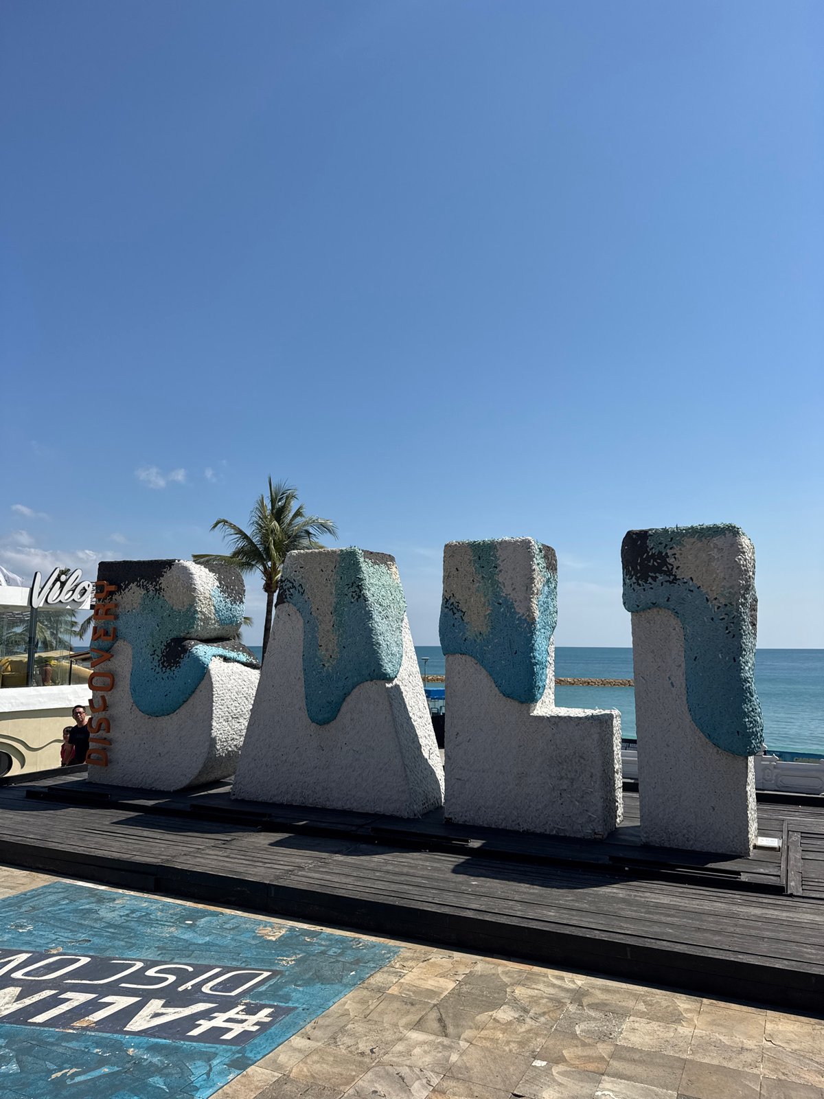 Morning tour of Kuta's tourist sites and coastline documented