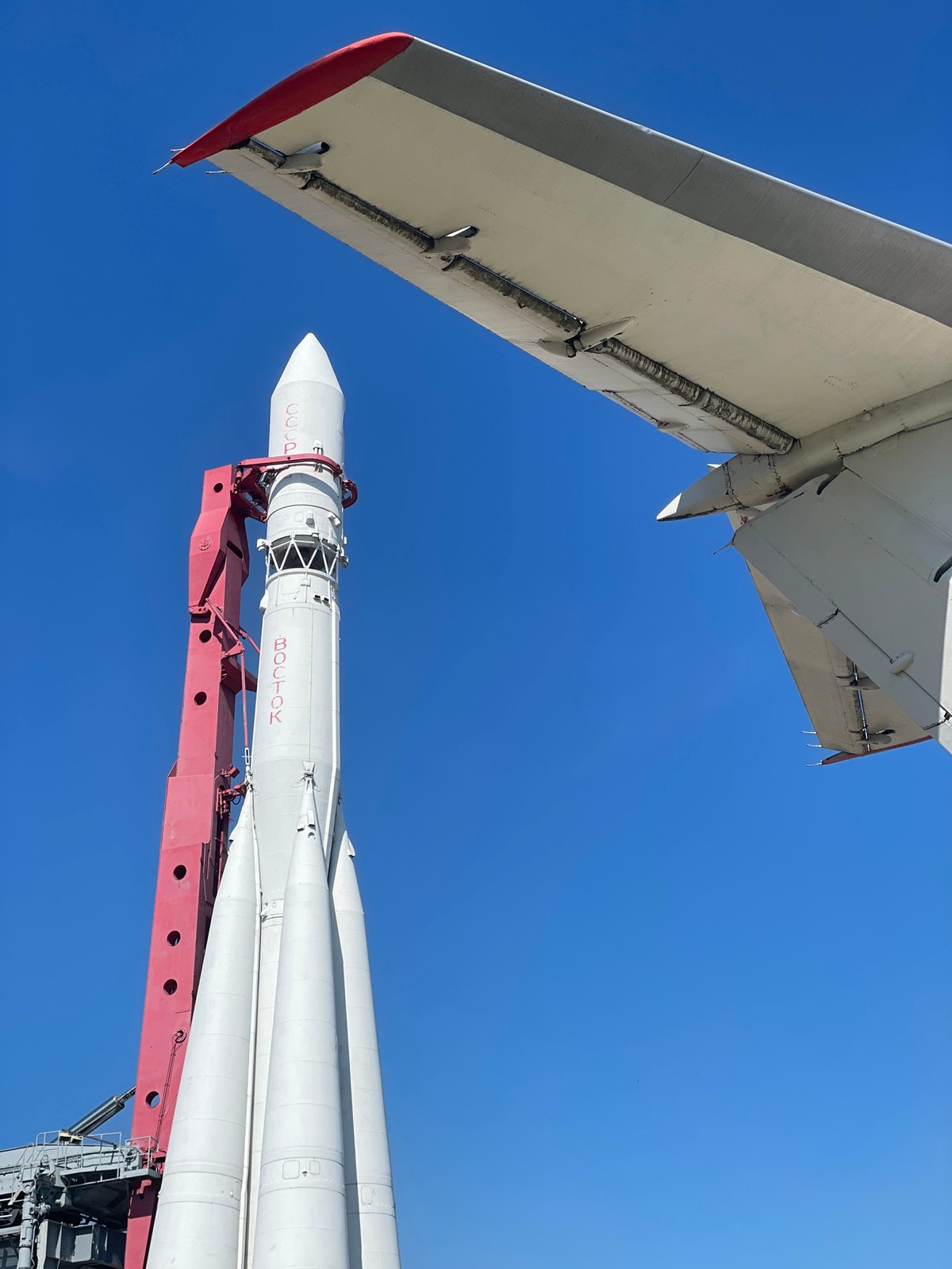 Aircraft and rocket displays documented at unknown location