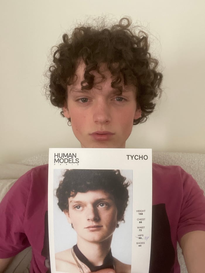 Young men hold modeling session in Paris apartment