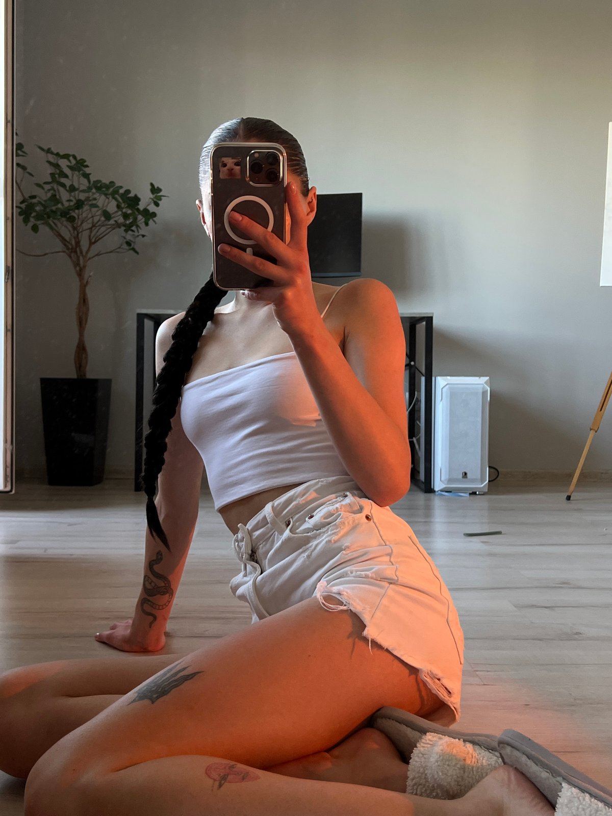 Mirror selfie session in Ternopil apartment