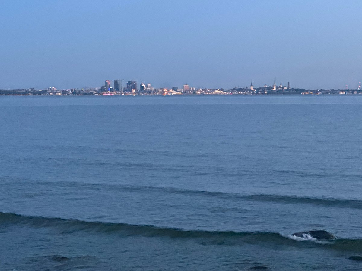 Tallinn Bay twilight captured by multiple witnesses during blue hour