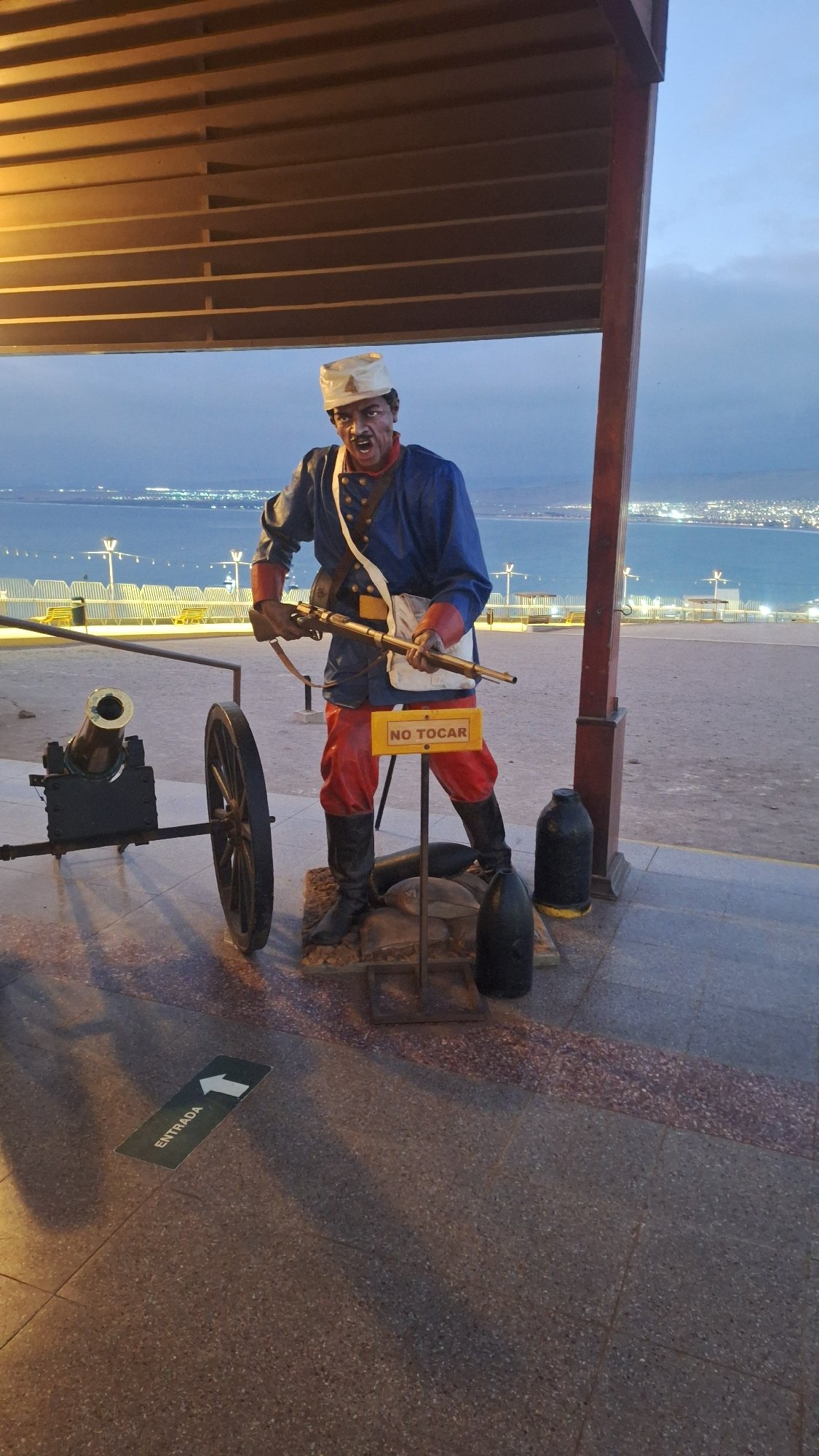 Inside Arica's Battle of Arica museum, late night