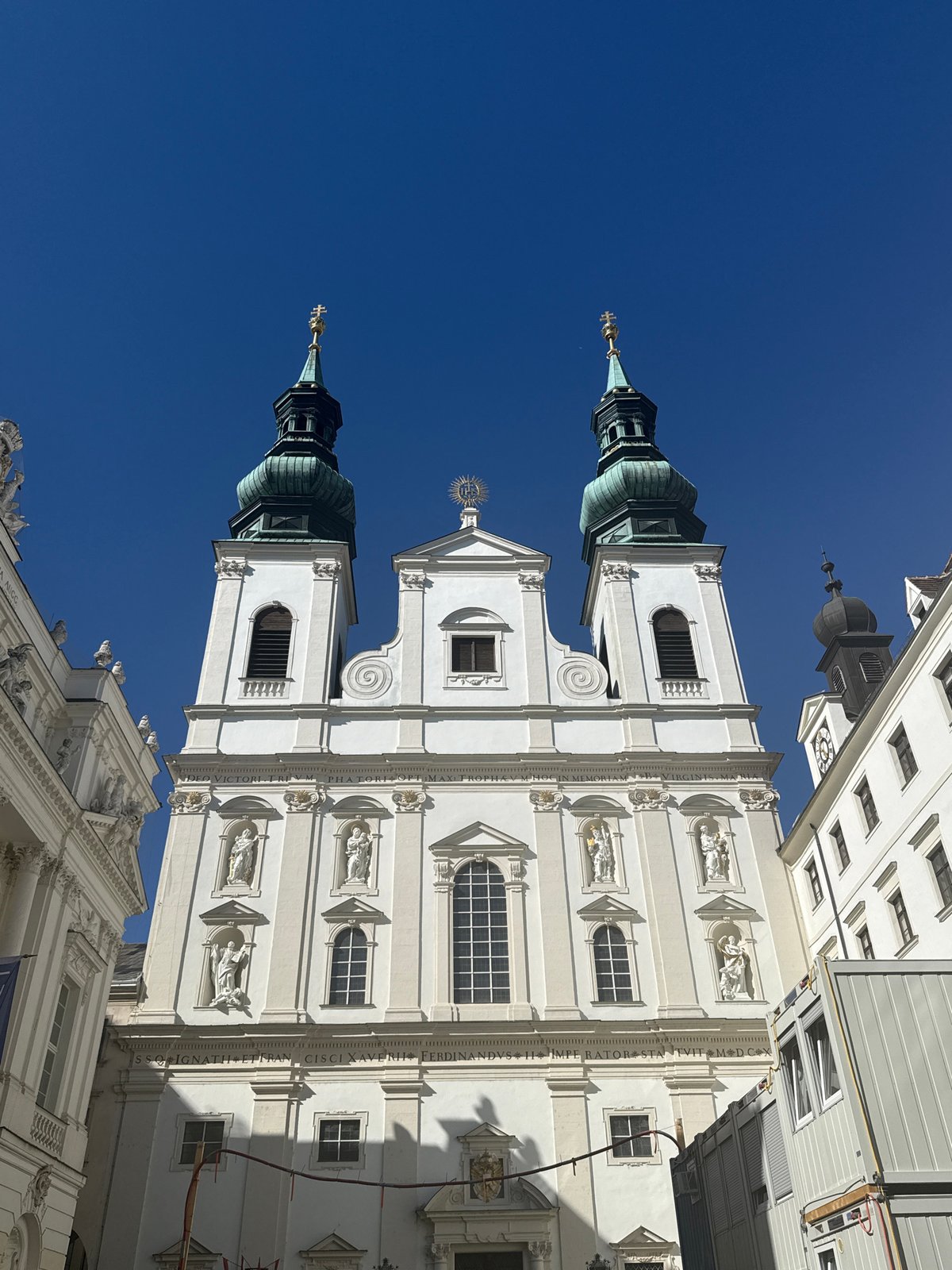 Afternoon walk through Vienna's historic center, summer 2026