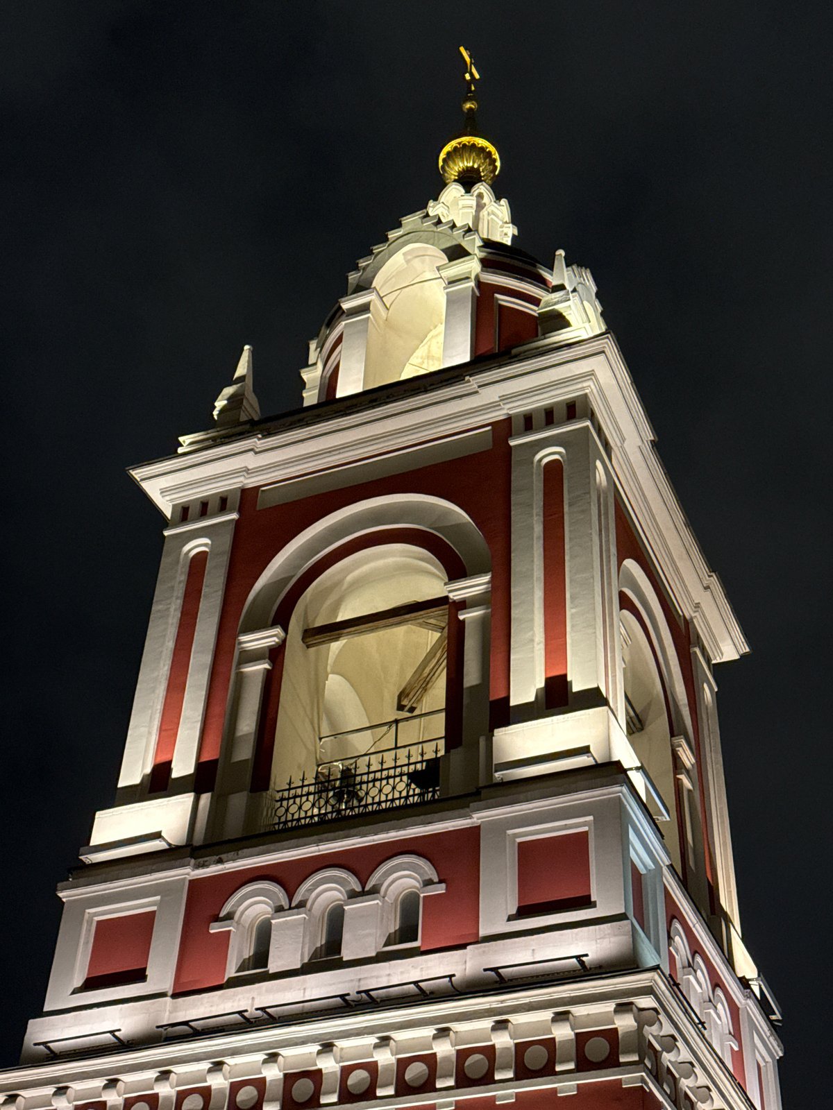 Moscow's illuminated churches and landmarks captured in nighttime photography