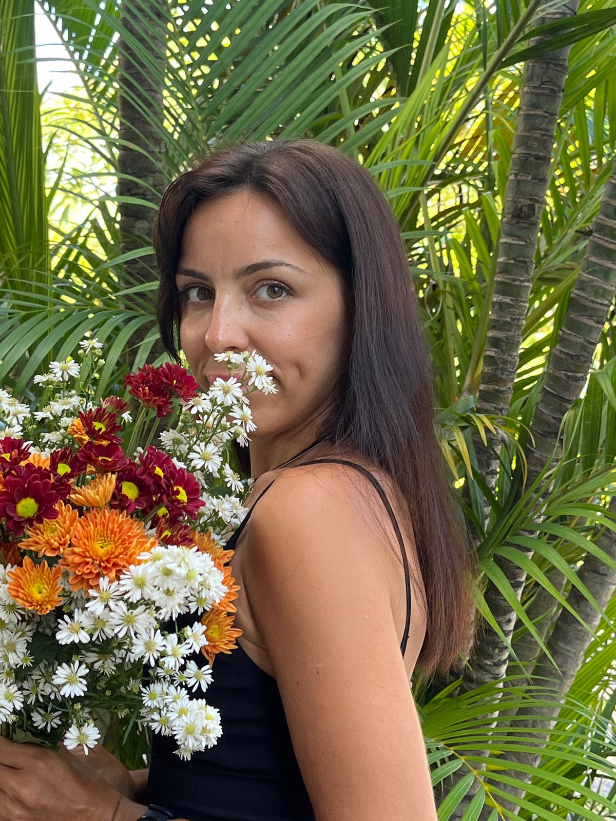 Morning photo session with flowers and cat in Kuta Selatan