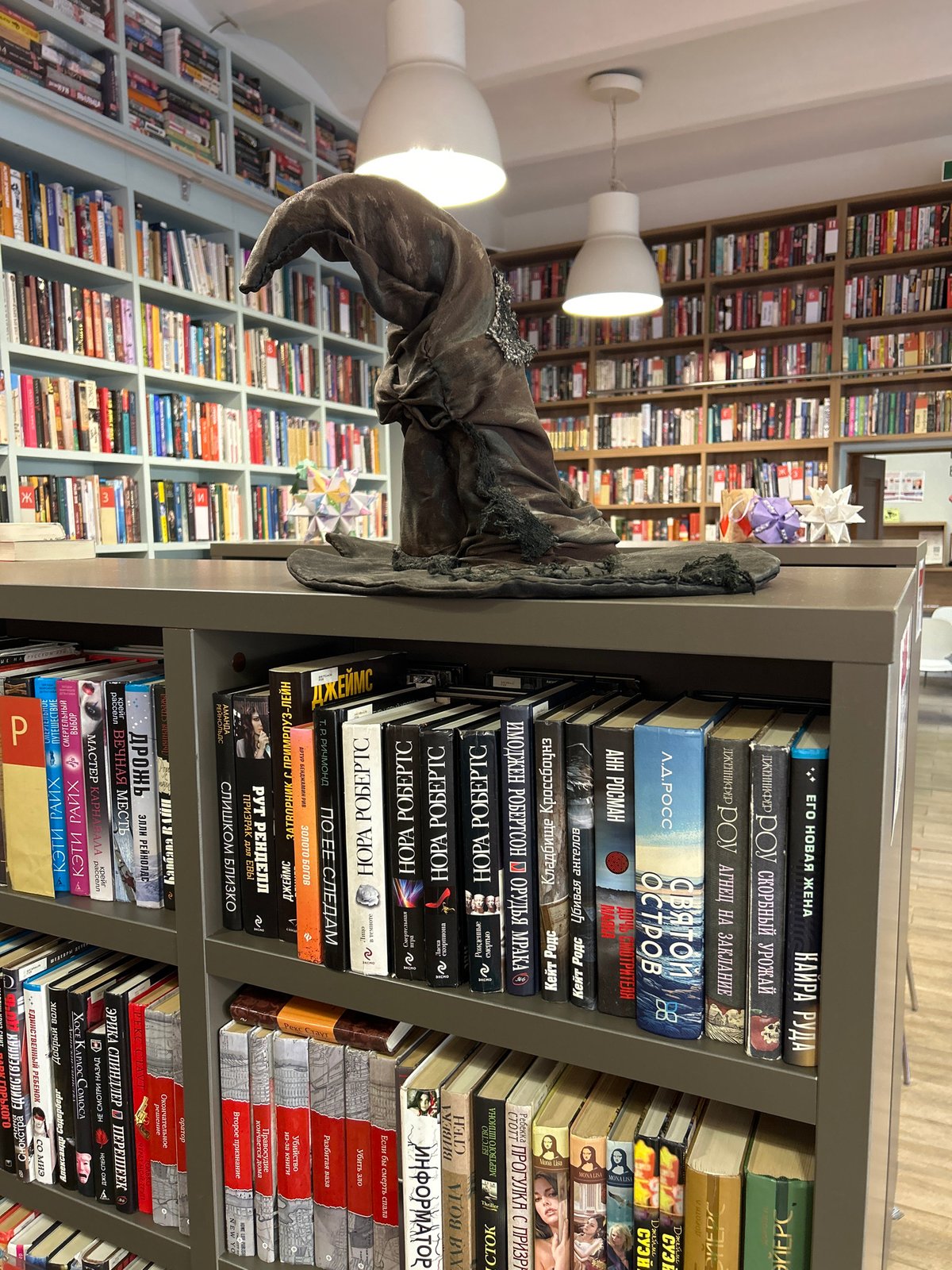 City day: canals, ornate buildings, subway, bookstore, and food